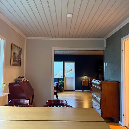 Rom I Koselig, Gammelt Hus Sentralt I